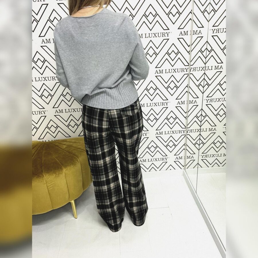 Pantalone scozzese è il mix perfetto di comfort e stile. realizzato con un tessuto di alta qualità, che può essere facilmente abbinato a vari outfit. - immagine 2